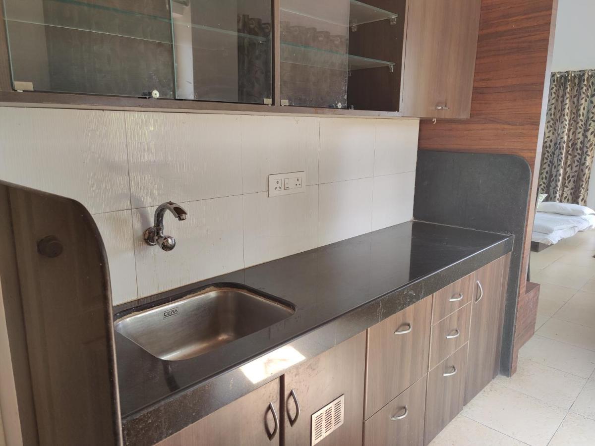 Jenjon - One Bhk Premium With Optional Swimming Pool *